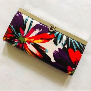 Apt 9 Bay Harbor Clutch Wallet